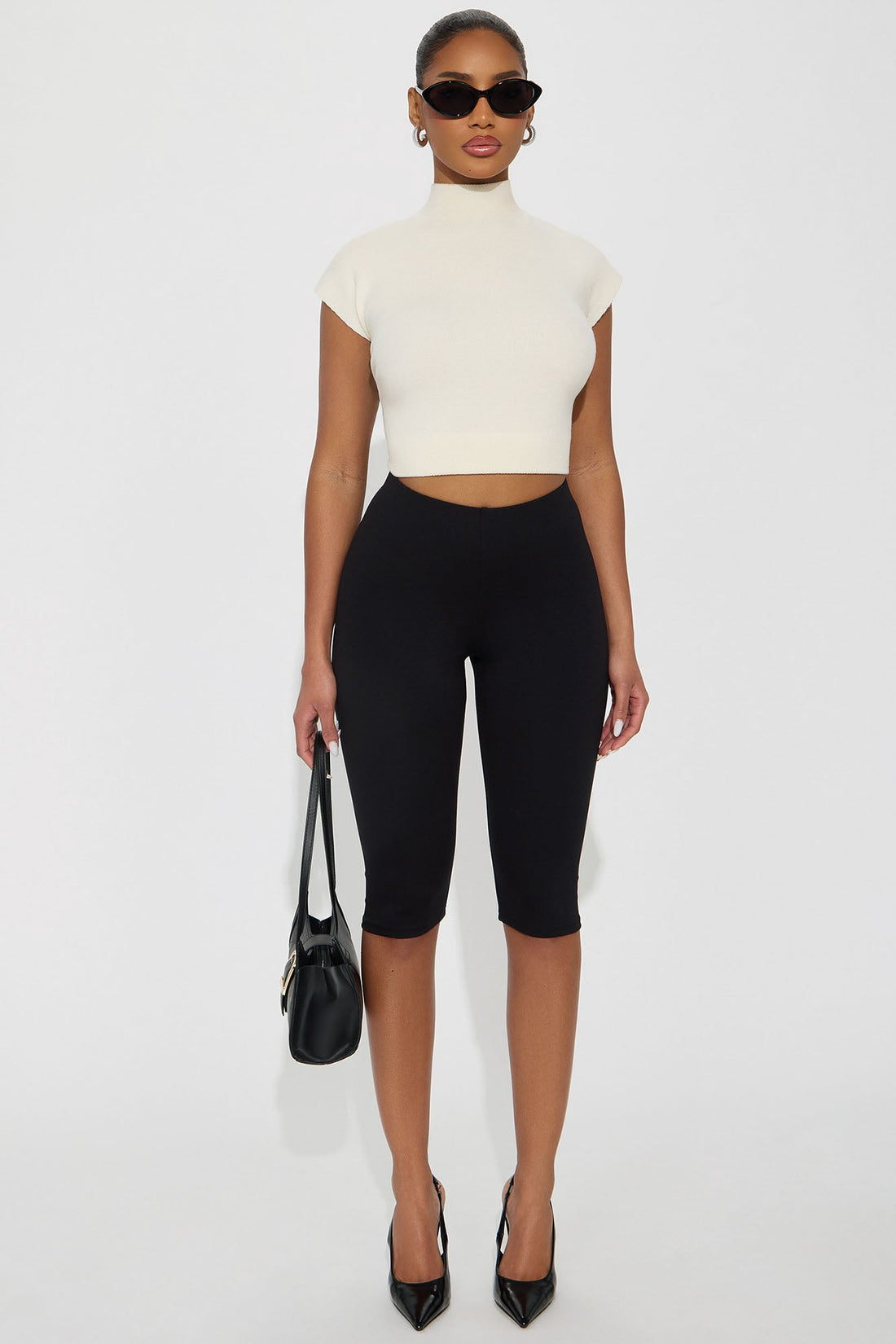 Echo Low Rise Ponte Capri Legging 14″ - Black