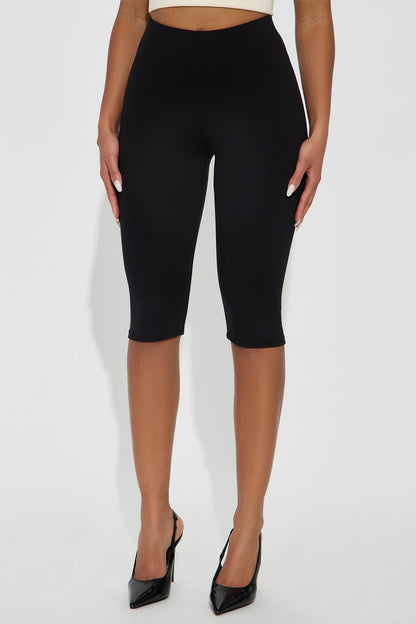 Echo Low Rise Ponte Capri Legging 14″ - Black