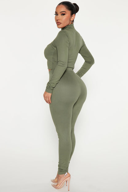 Baddie On The Go Legging Set - Olive