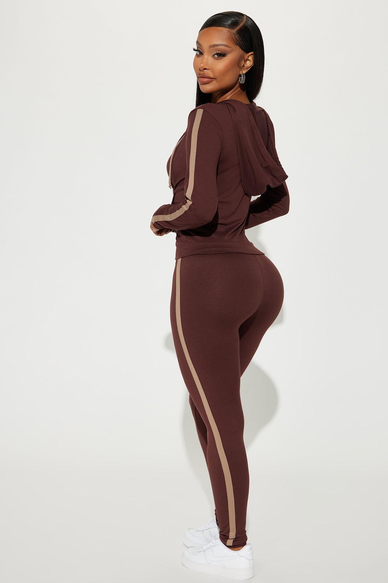 Tennis Courts III Zip Set - Chocolate