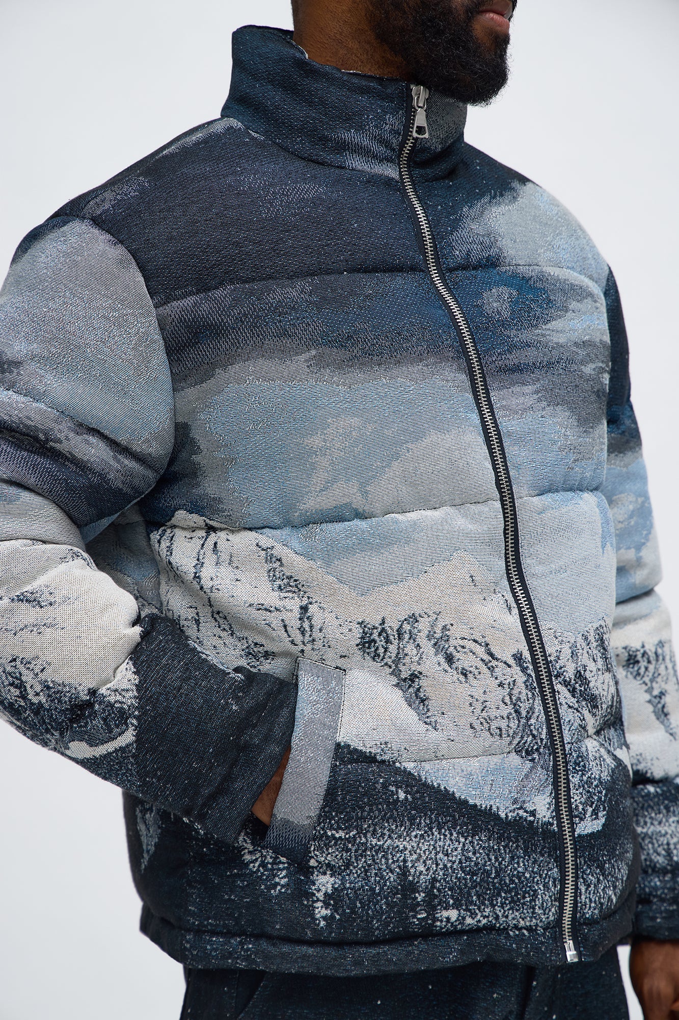 Cabin Escape Tapestry Puffer Jacket - Navy
