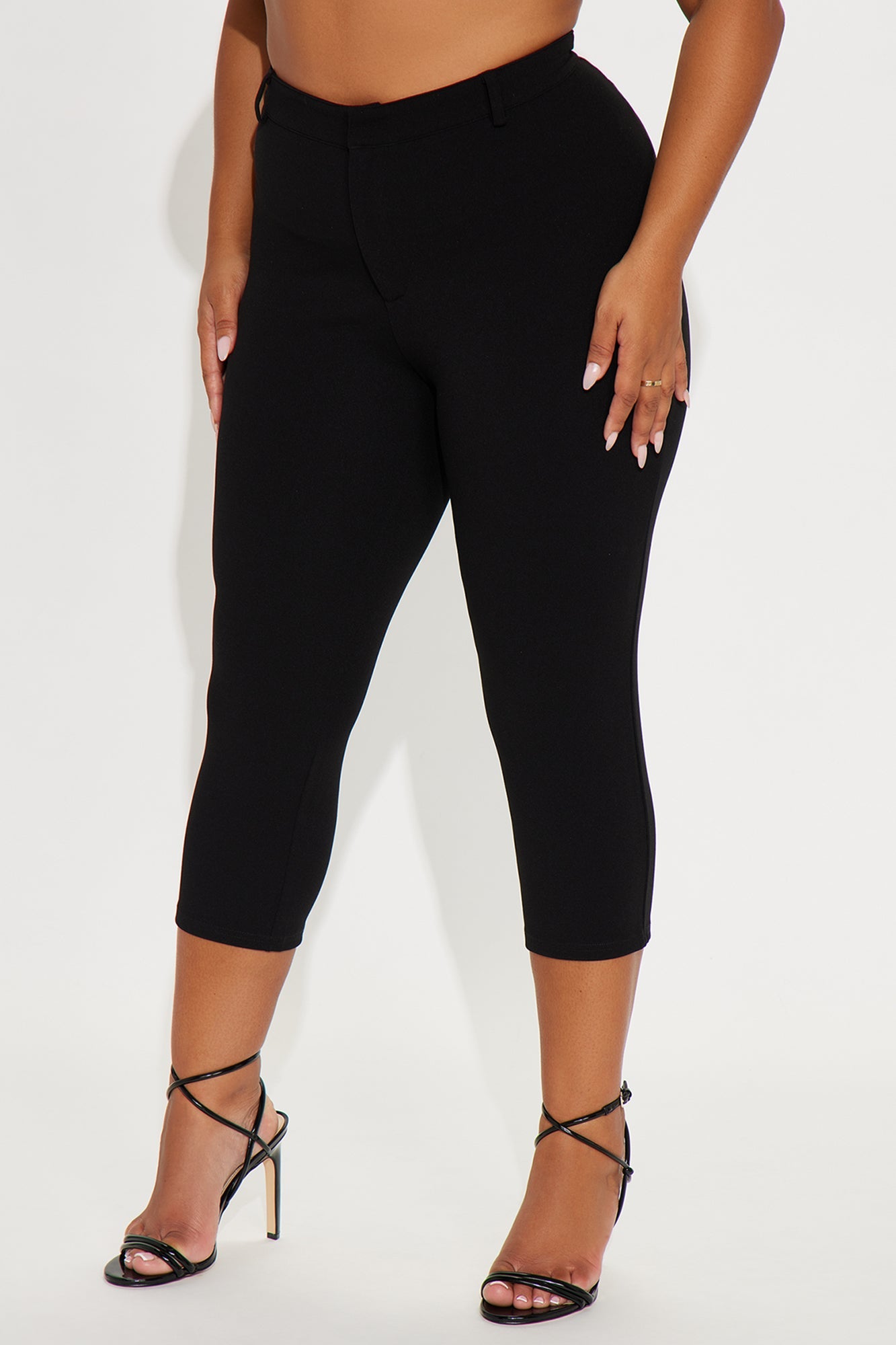 Under One Condition Crepe Capri Pant - Black