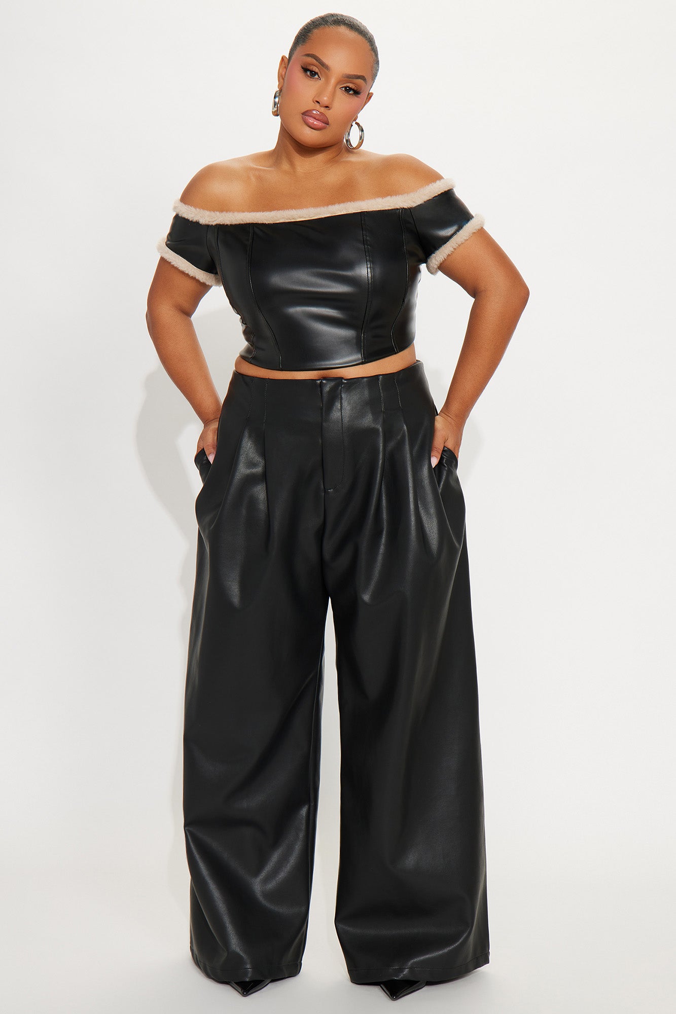 Mave Faux Leather Pleated Wide Leg Pant 32″ - Black