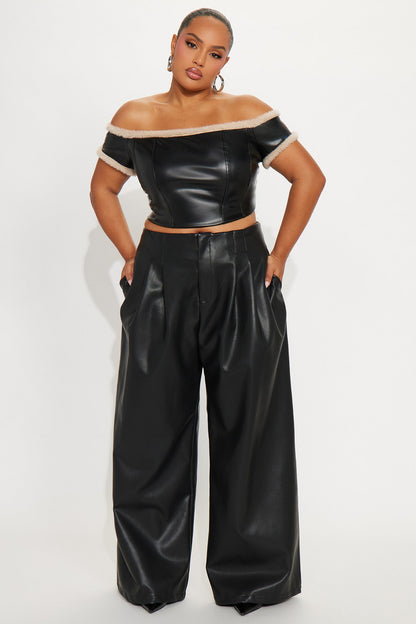 Mave Faux Leather Pleated Wide Leg Pant 32″ - Black