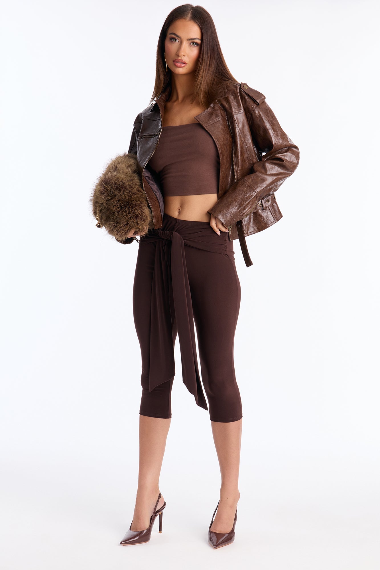 Verona Mid Rise Tie Waist Capri Legging 19″ - Chocolate