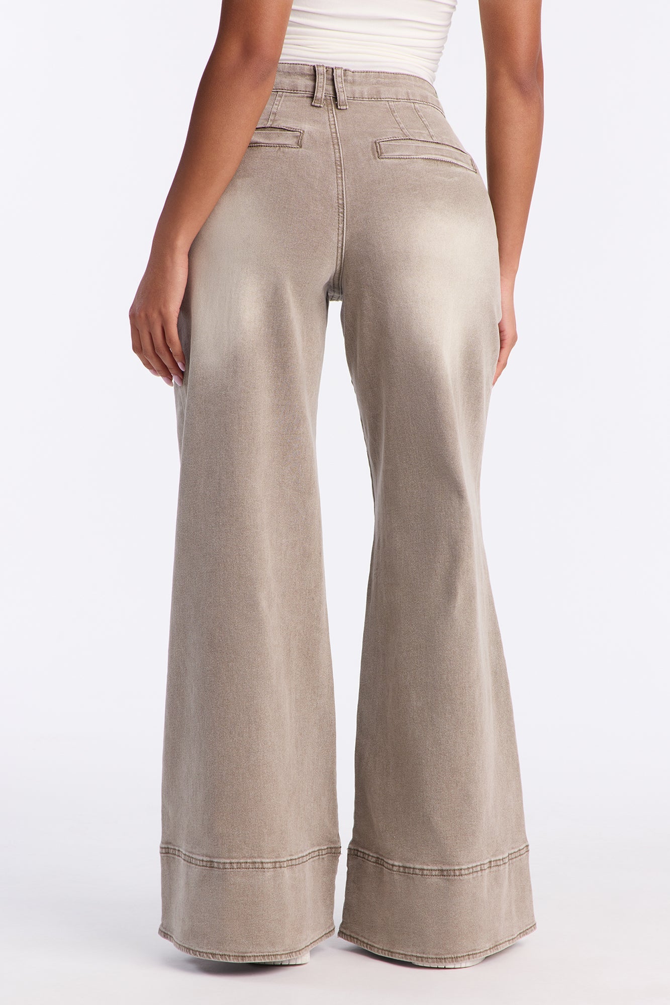 On The Verge Wide Leg Jeans - Grey