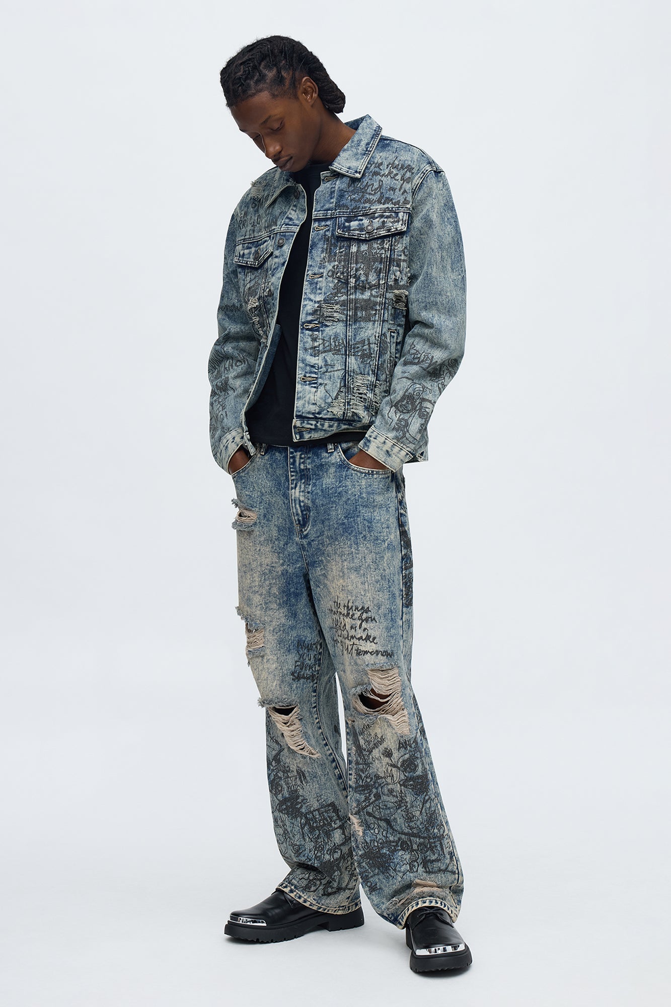 Baggy Verbiage Distressed Jean - Vintage Blue Wash