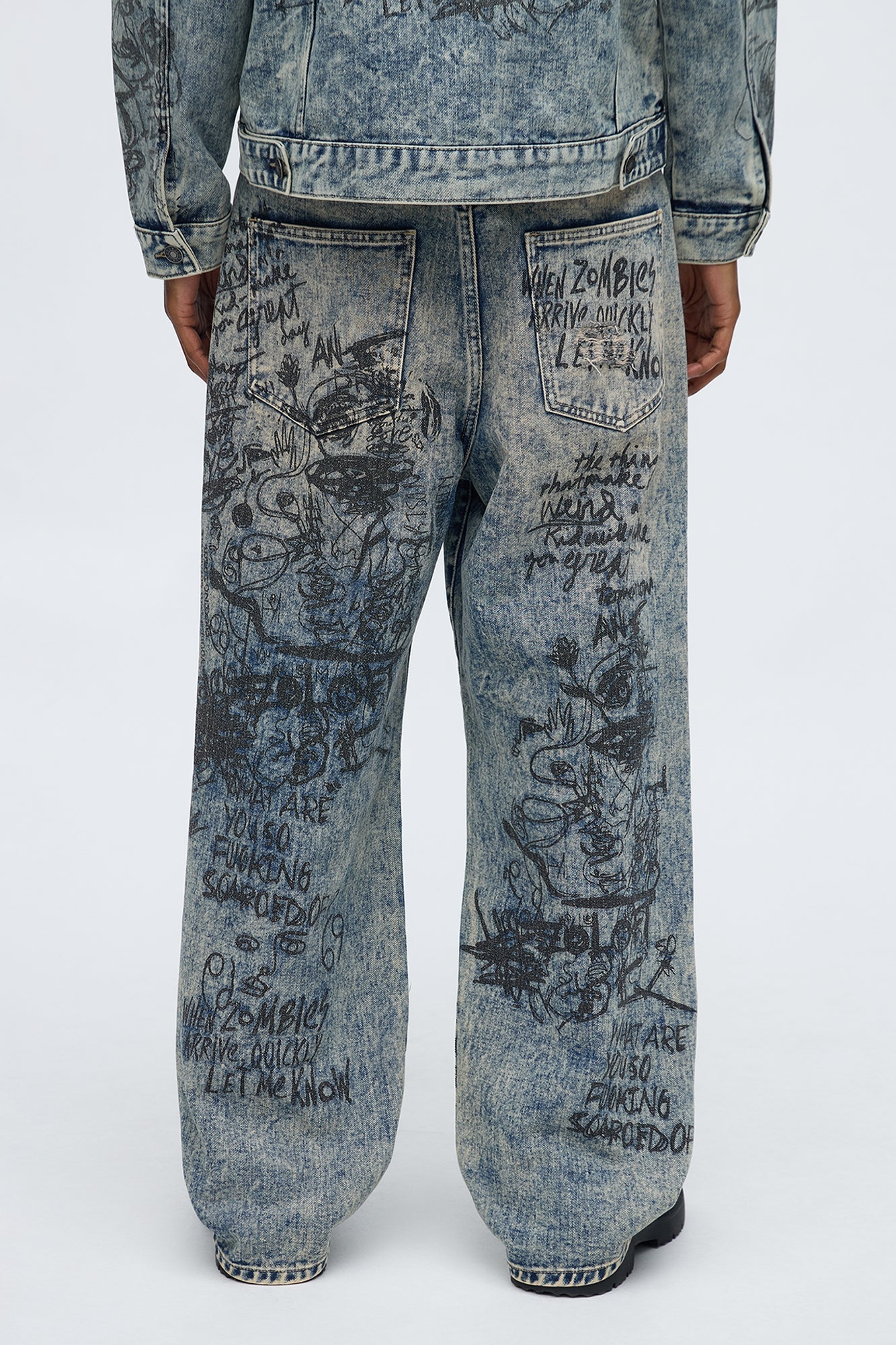 Baggy Verbiage Distressed Jean - Vintage Blue Wash