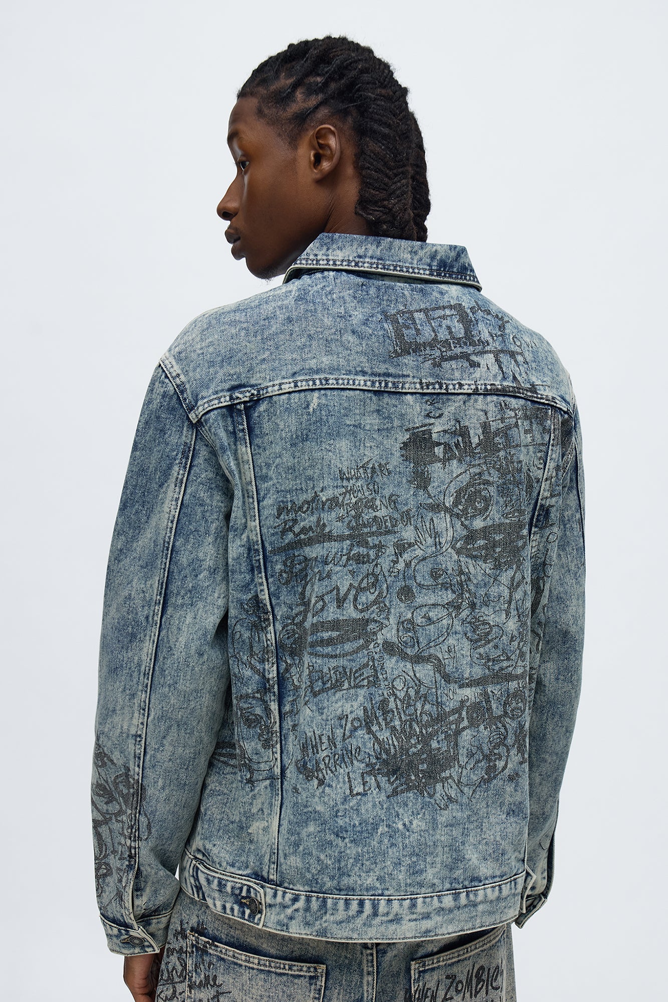 Verbiage Distressed Denim Trucker Jacket - Vintage Blue Wash