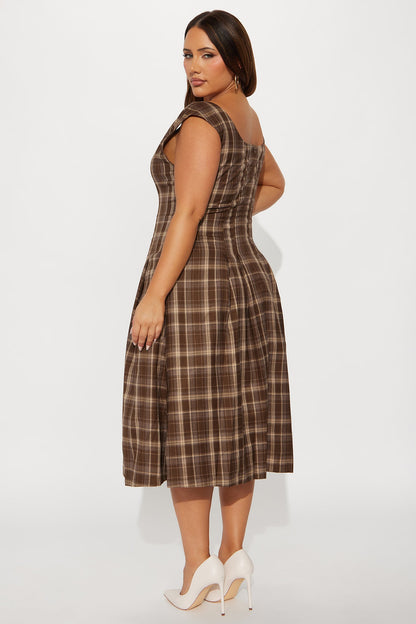 Clover Pleated Plaid Midi Dress - Brown/combo