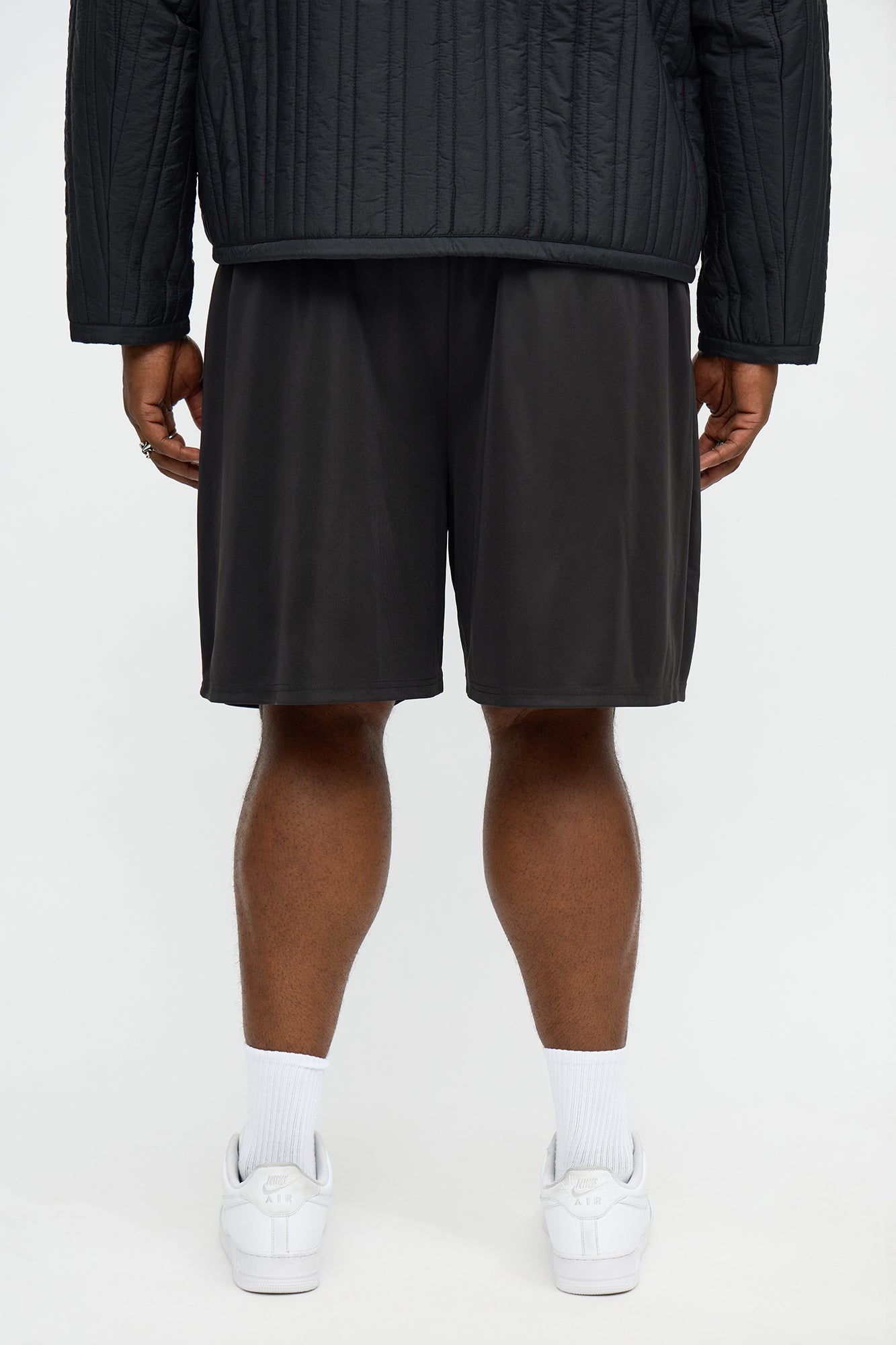 Easy Flow Pleated Short - Black