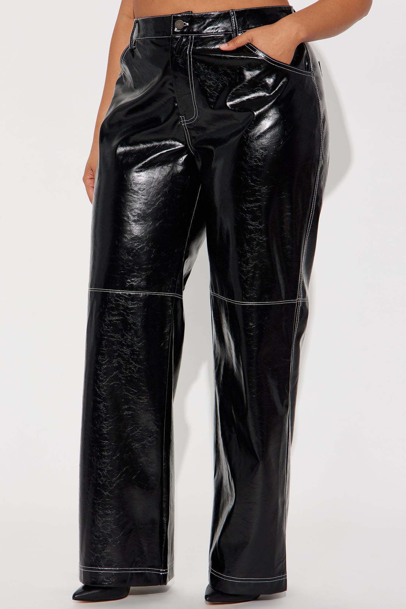 Crushing On You Low Rise Faux Leather Straight Leg Pant 33 - Black