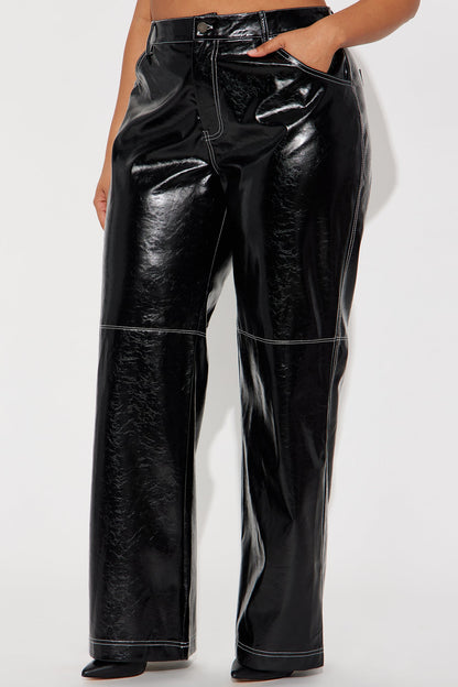 Crushing On You Low Rise Faux Leather Straight Leg Pant 33 - Black