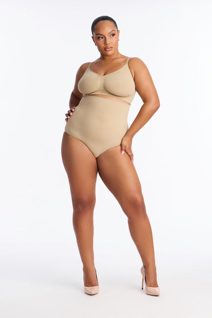 Nova Sculpt Seamless Strong Compression Bralette - Sand