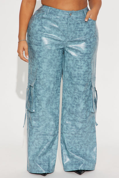 Gigi Embossed Croc Faux Leather Cargo Pant 32″ - Blue
