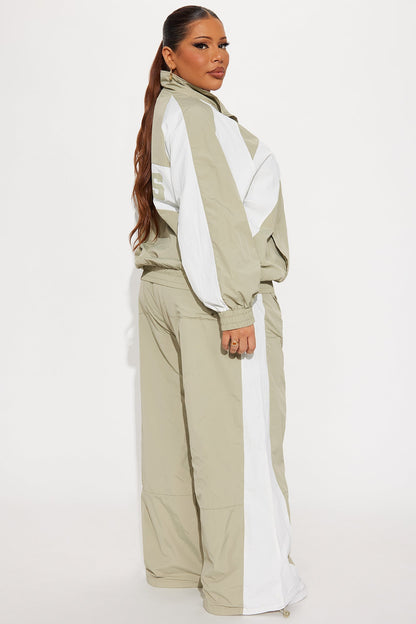Off The Track Windbreaker Jogger Pant Set - Sage