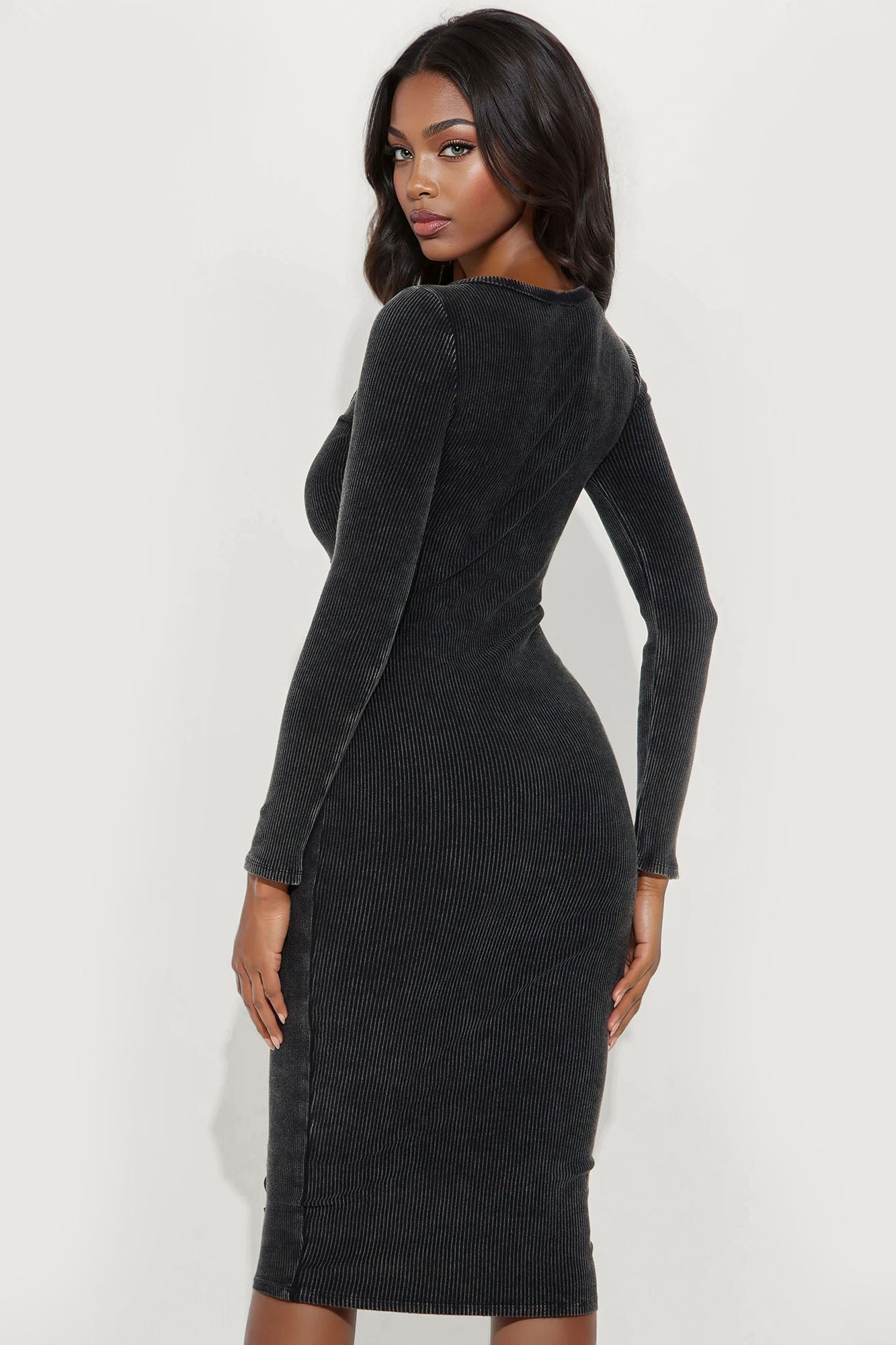 Sun Kiss Long Sleeve Mineral Wash Midi Dress - Black