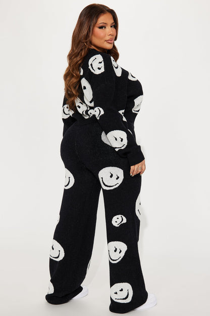Smile For Me Sweater Pant Set - Black/White