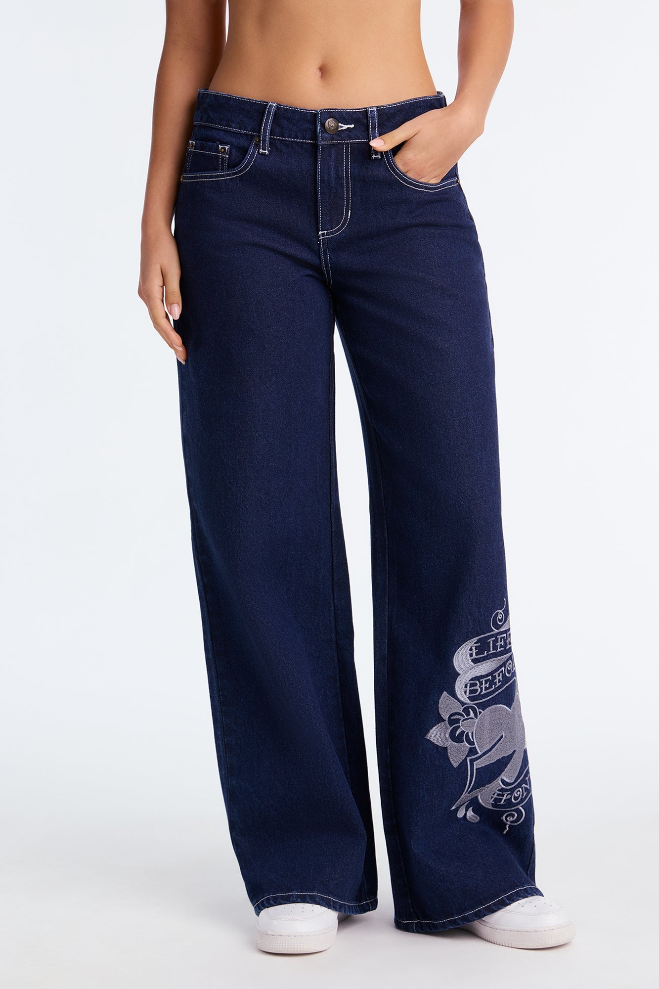 Ed Hardy Tiger Baggy Jeans - Medium Wash