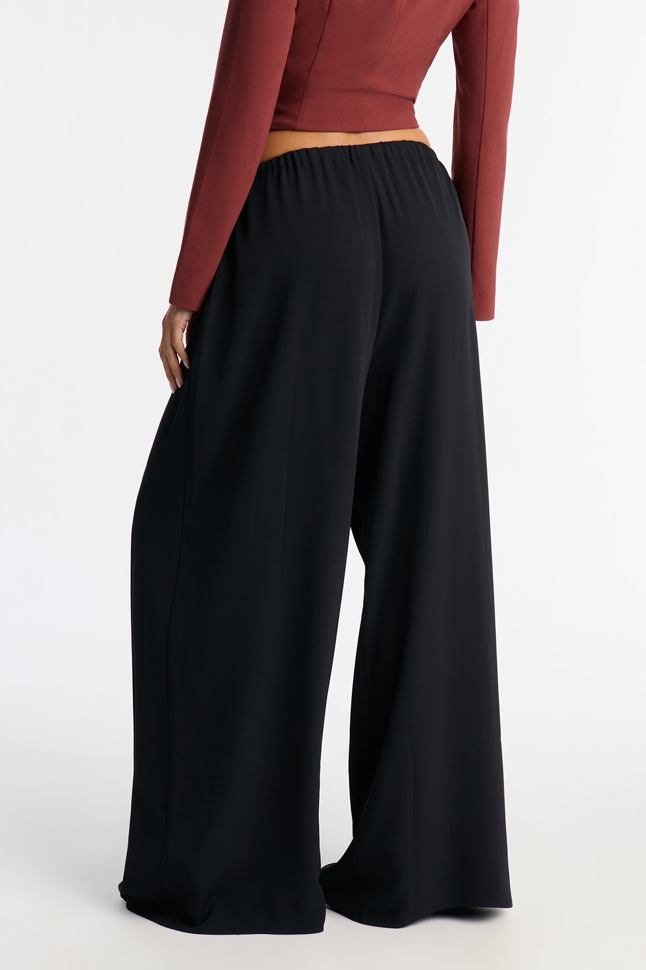 Cara Mid Rise Wide Leg Pant 32″ - Black