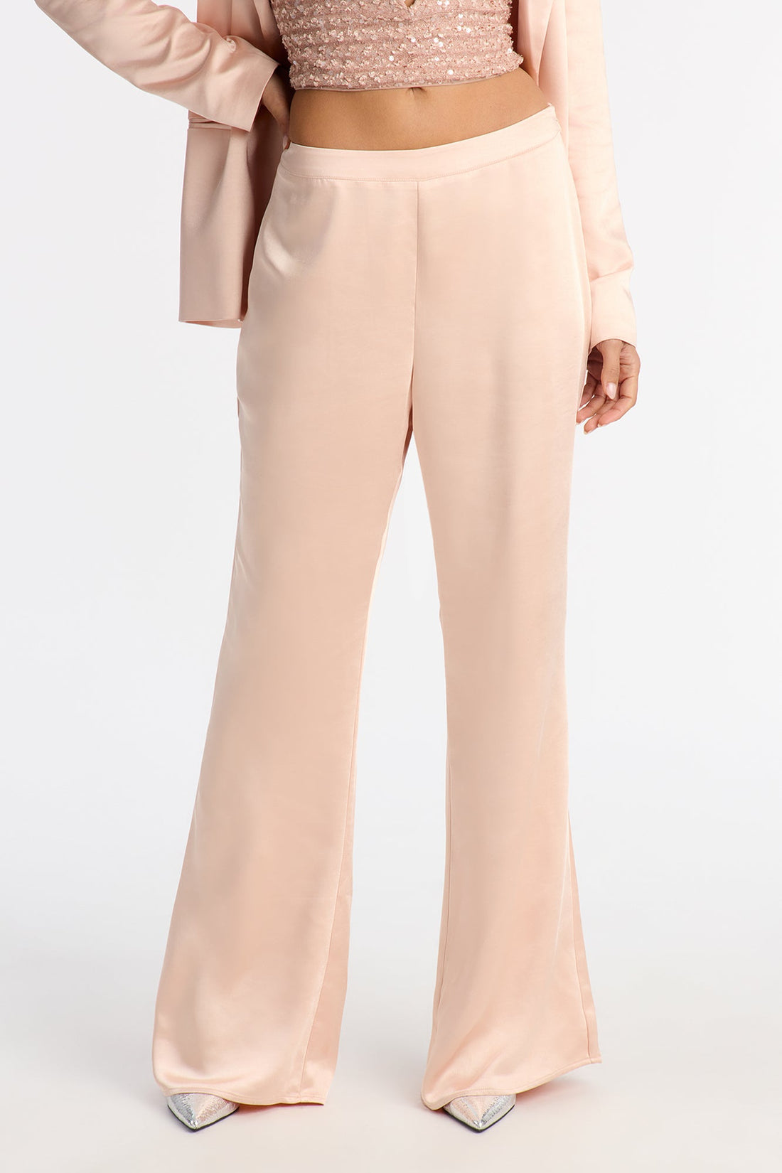 Flawless Energy Satin Flare Pant 32″ - Pink