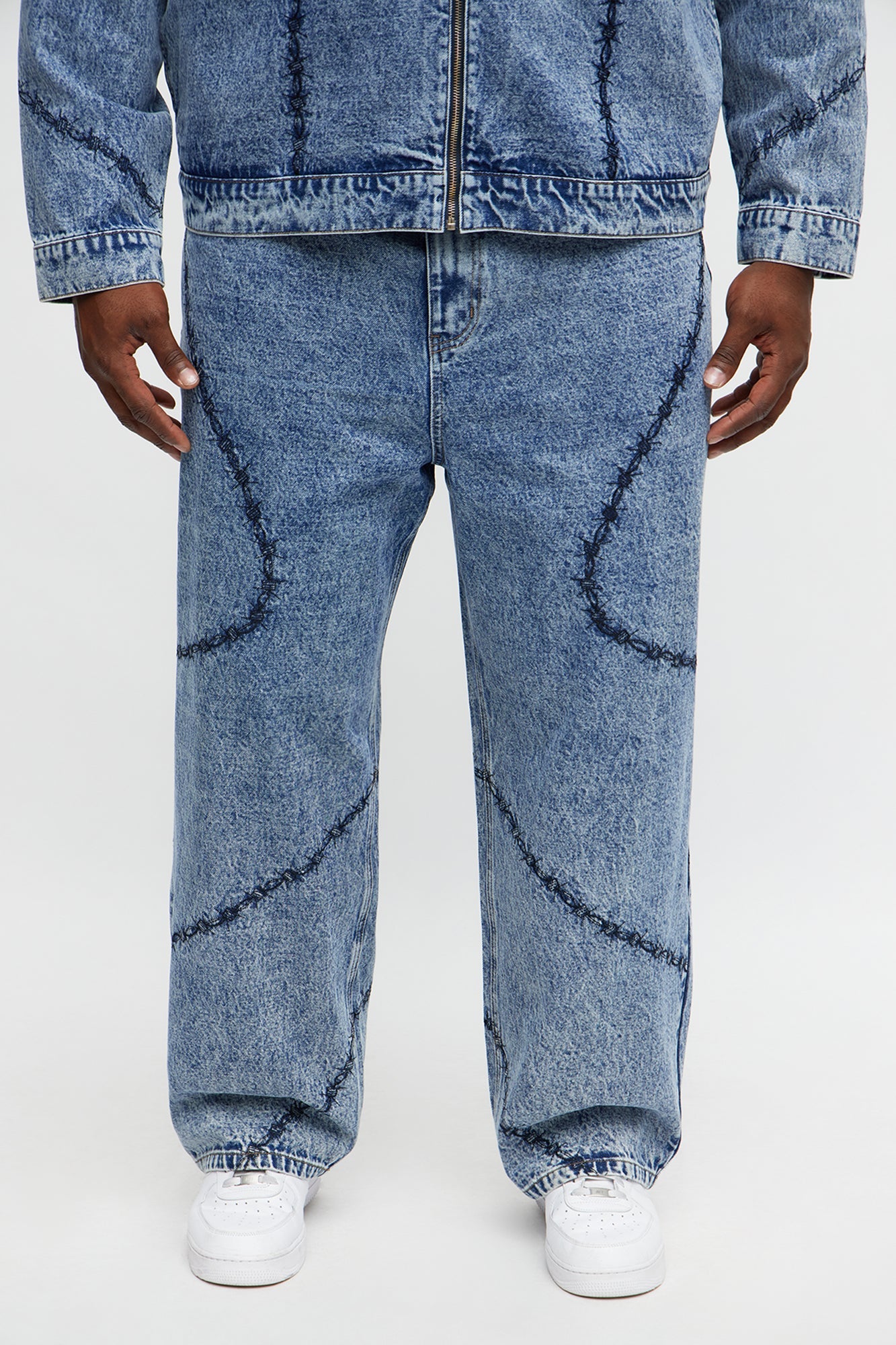 Baggy Embroidered Barbwire Jean - Medium Blue Wash