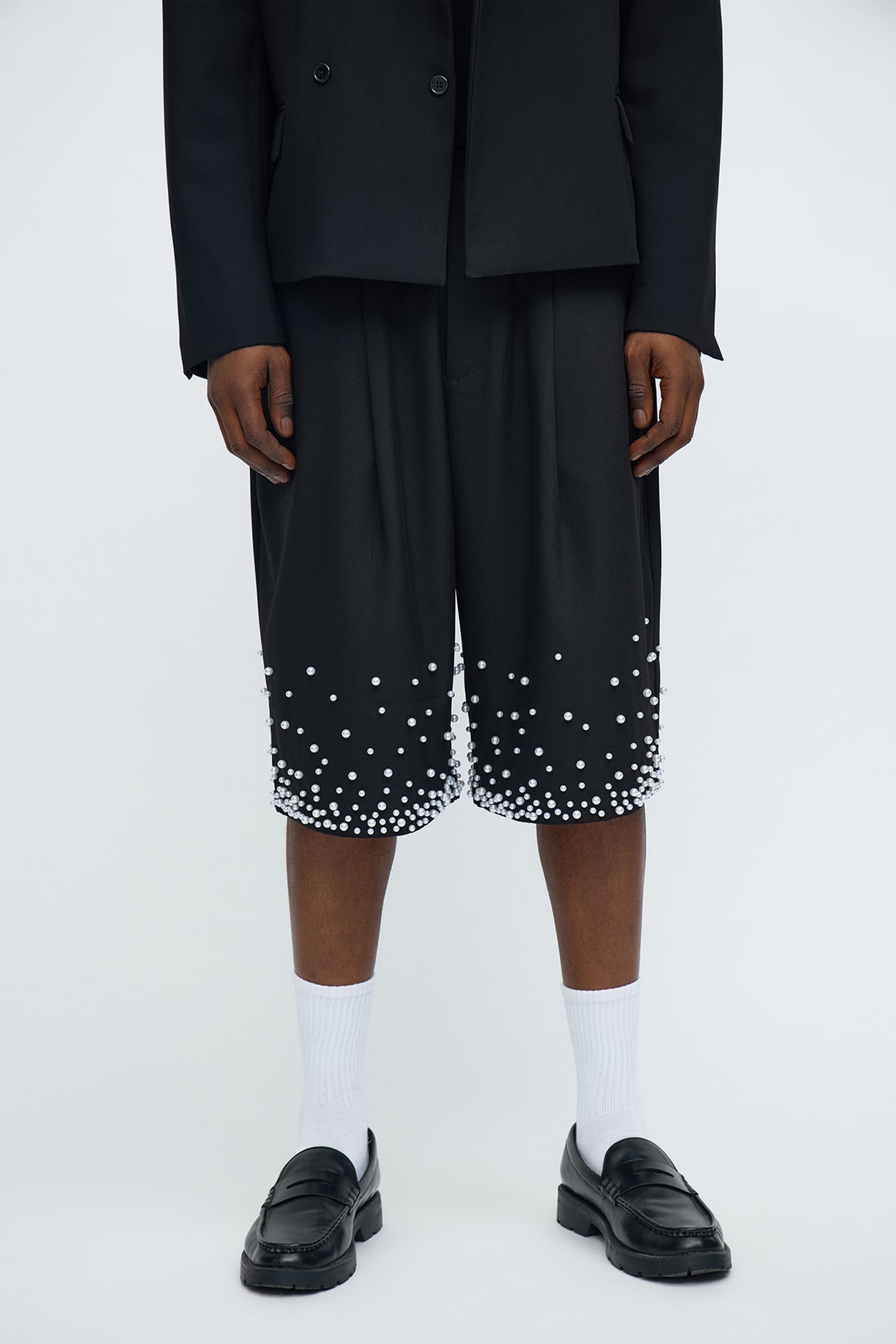 Wide Leg Double Pleated Pearl Waterfall Short - Black