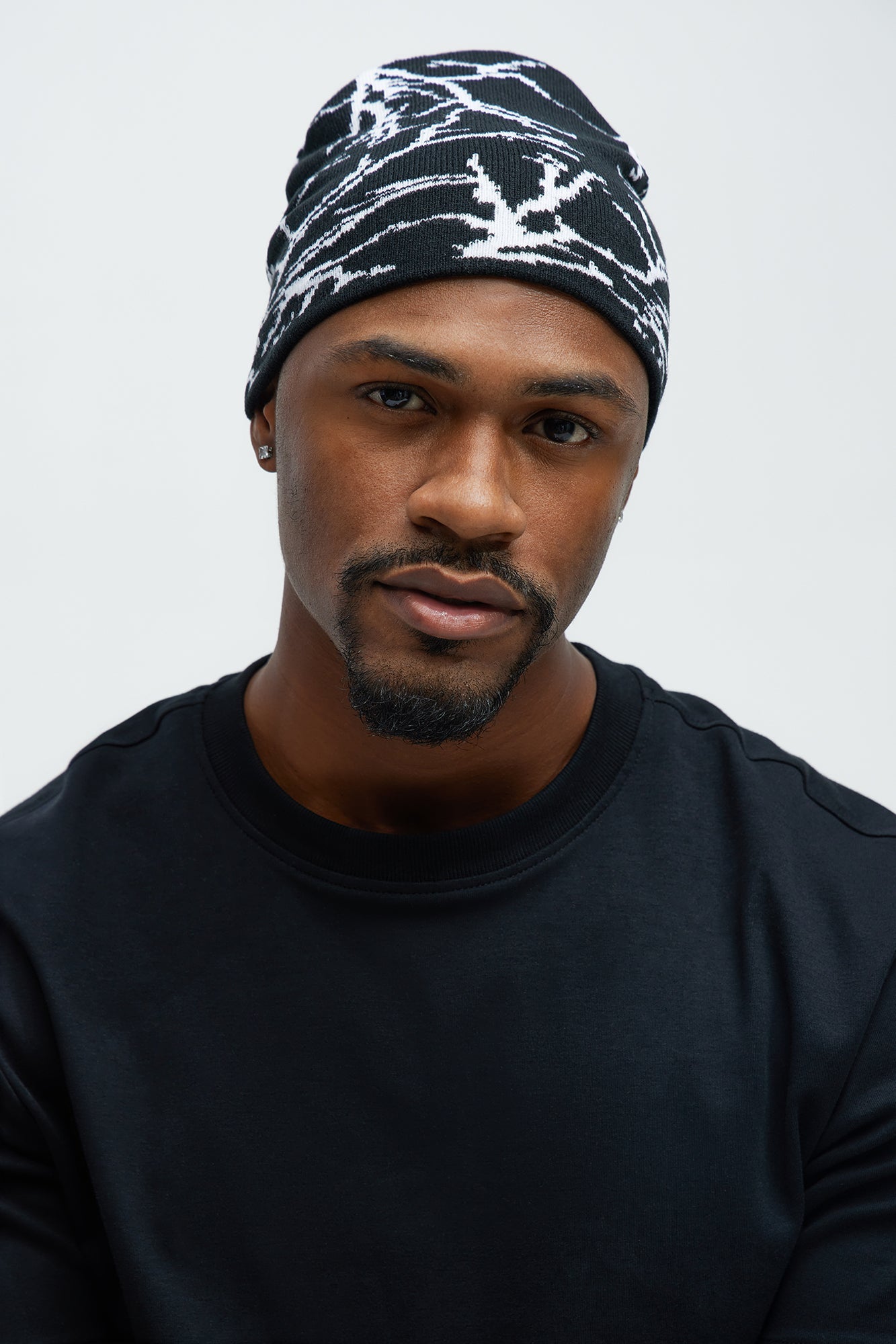 Lightning Graphic Skull Cap Beanie - Black/White