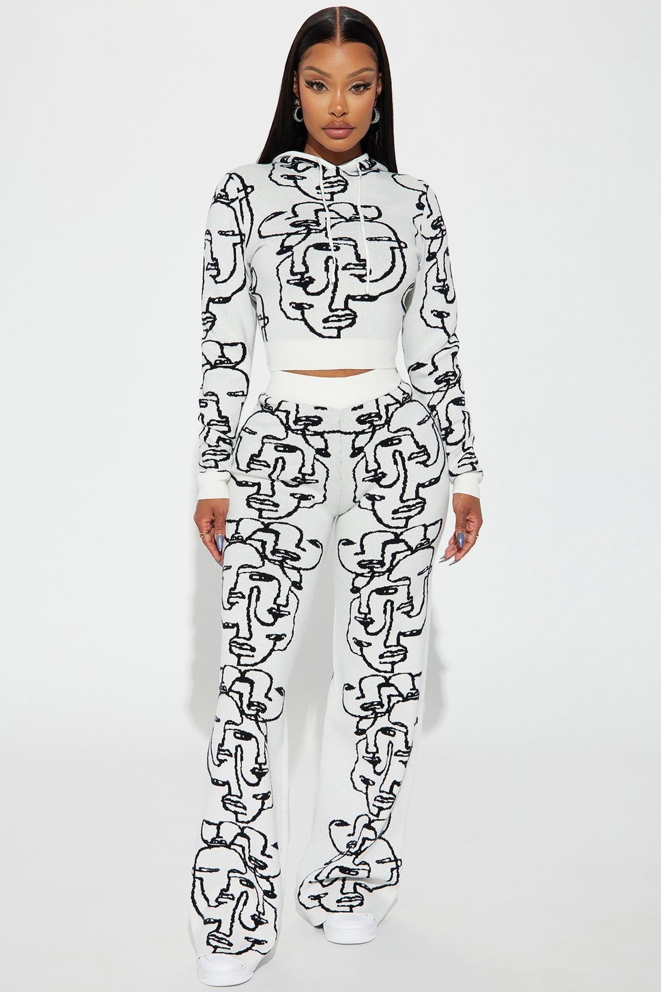 Too Many Faces Sweater Pant Set - Black/White