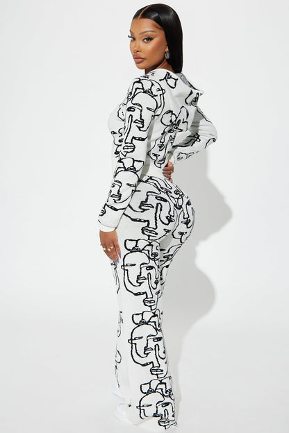 Too Many Faces Sweater Pant Set - Black/White