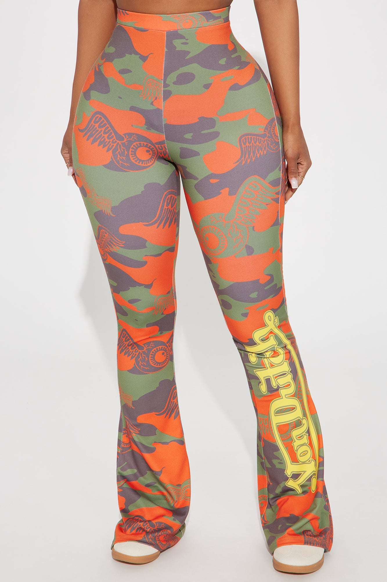 Von Dutch Embroidered Camo Flare Pant - Olive/combo