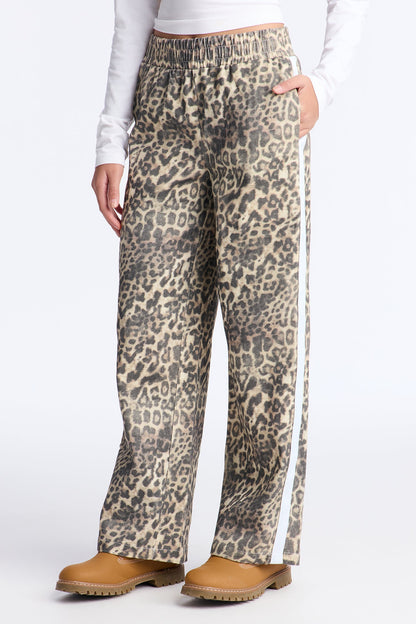 Mini Have My Word Leopard Twill Wide Leg Pant - Cream/combo