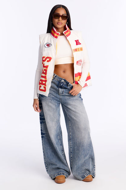 NFL Kansas City Chiefs Fan Puffer Vest - White