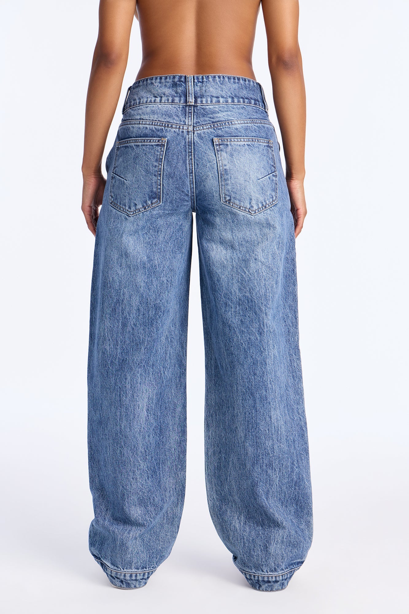 That Way Loose Straight Leg Jeans - Medium Wash