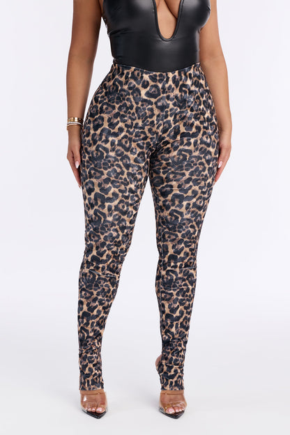 Spotted Crush Leopard Velvet Footed Legging - Leopard