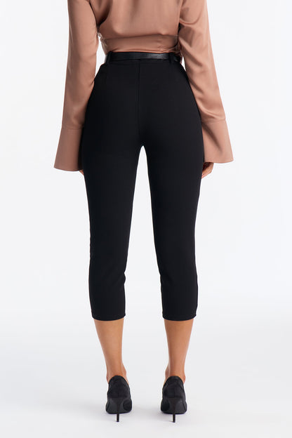 Under One Condition Crepe Capri Pant - Black