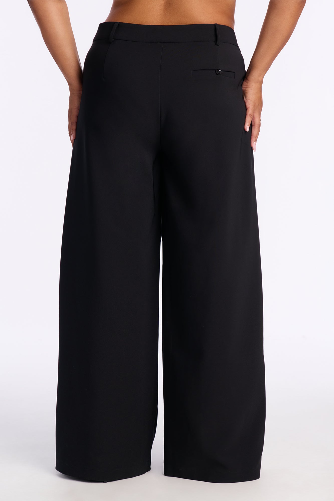 Read The Room Pleated Wide Leg Trousers 33″ - Black