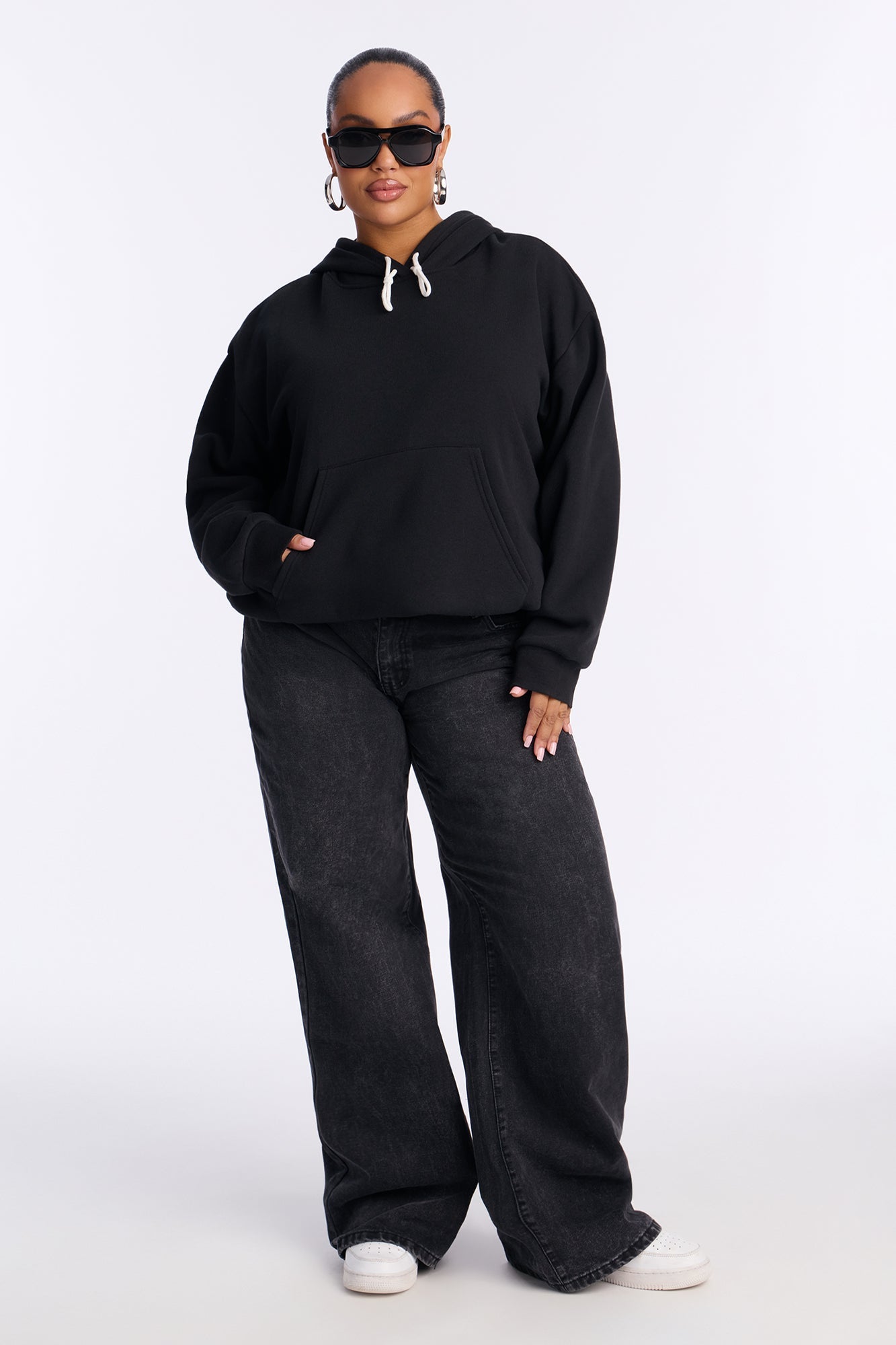 Minimalist Fleece Hoodie Sweatshirt - Black