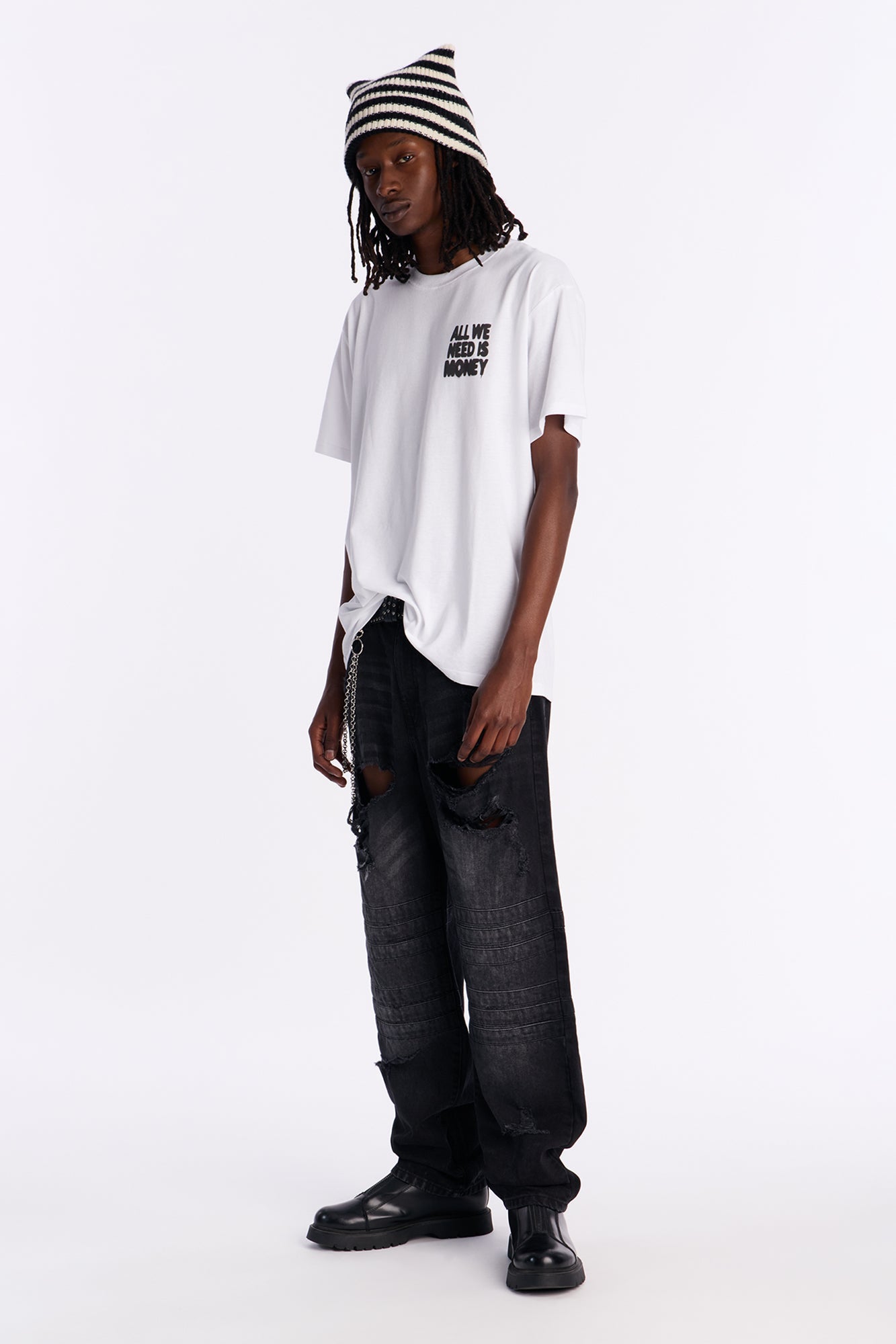Straight Looked Destroyed Jean - Black Wash