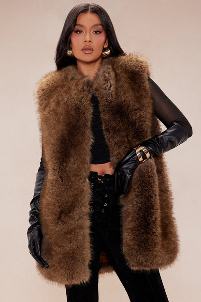 Denver Fur Vest - Mocha