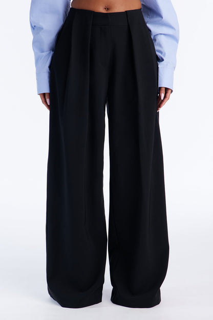 Read The Room Pleated Wide Leg Trousers 33″ - Black