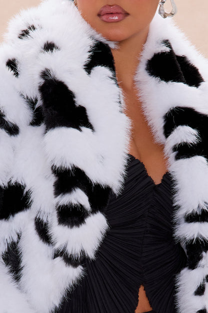 Corvina Faux Fur Jacket - White/Black