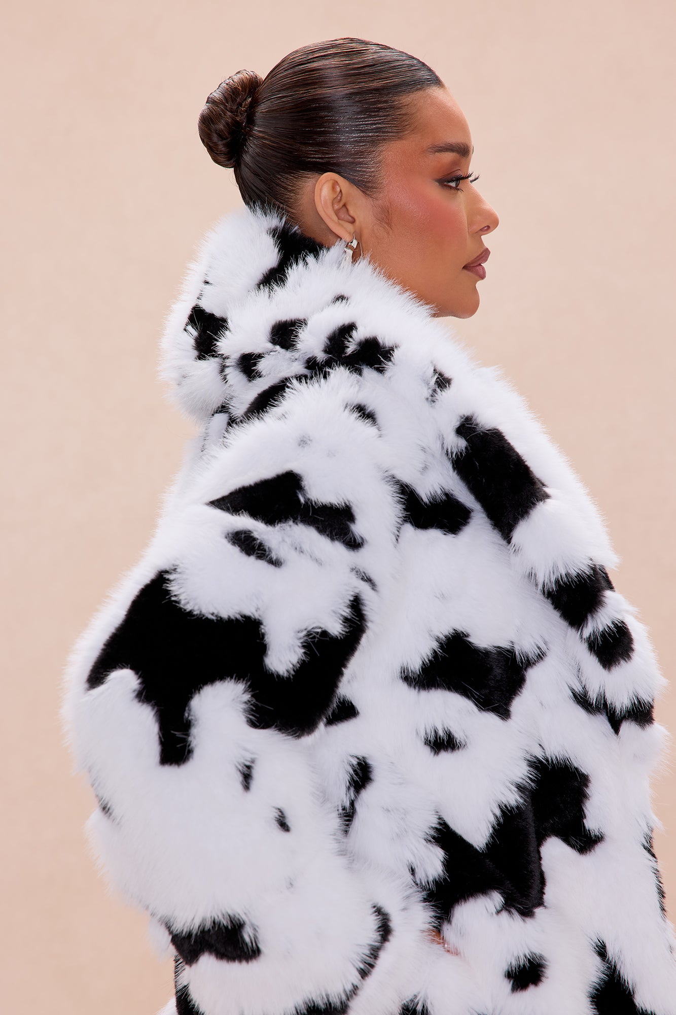 Corvina Faux Fur Jacket - White/Black
