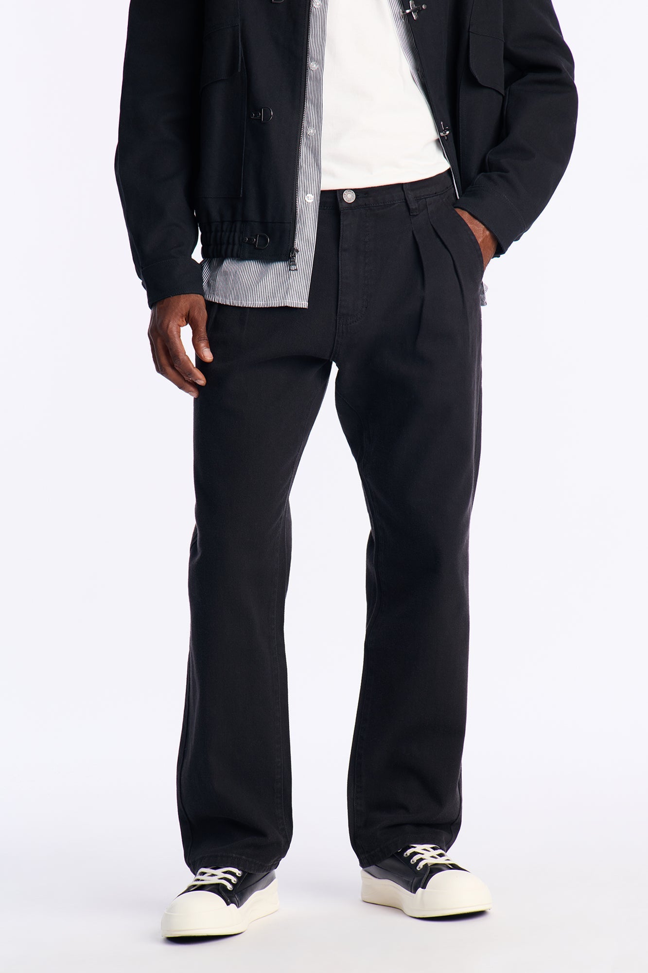 Straight Be Pleated Jean - Black