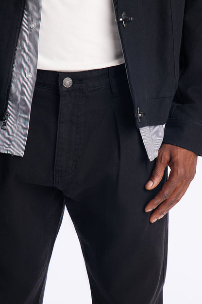 Straight Be Pleated Jean - Black