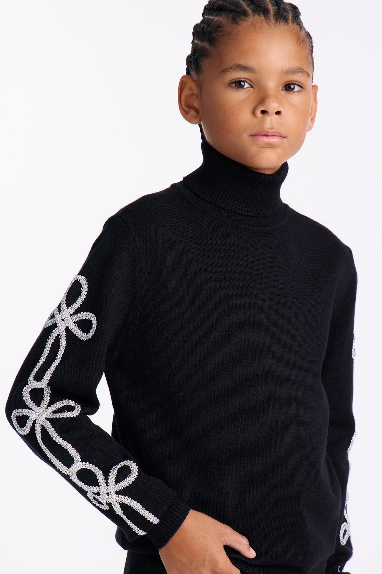 Mini Turtle Neck Knit Sweater - Black