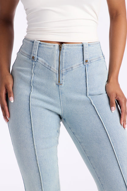 Hollywood Starlet Stretch Flare Jeans - Light Wash