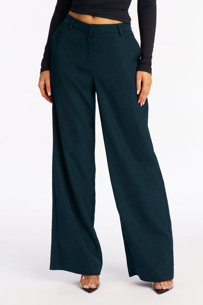 Hannah Crepe Low Rise Trousers 33 - Green