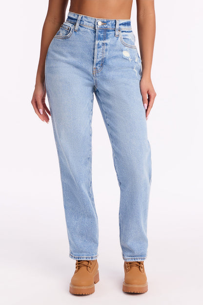 90s Roll Cuff Mom Jeans - Light Wash