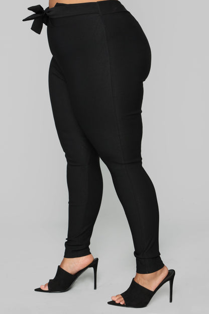 Knot Your Girl Pants - Black